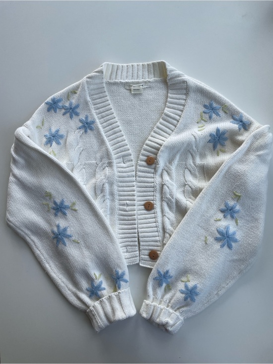 Glamorous Sweaters - Glamorous Cream Cropped Cardigan with Blue Floral Embroidery